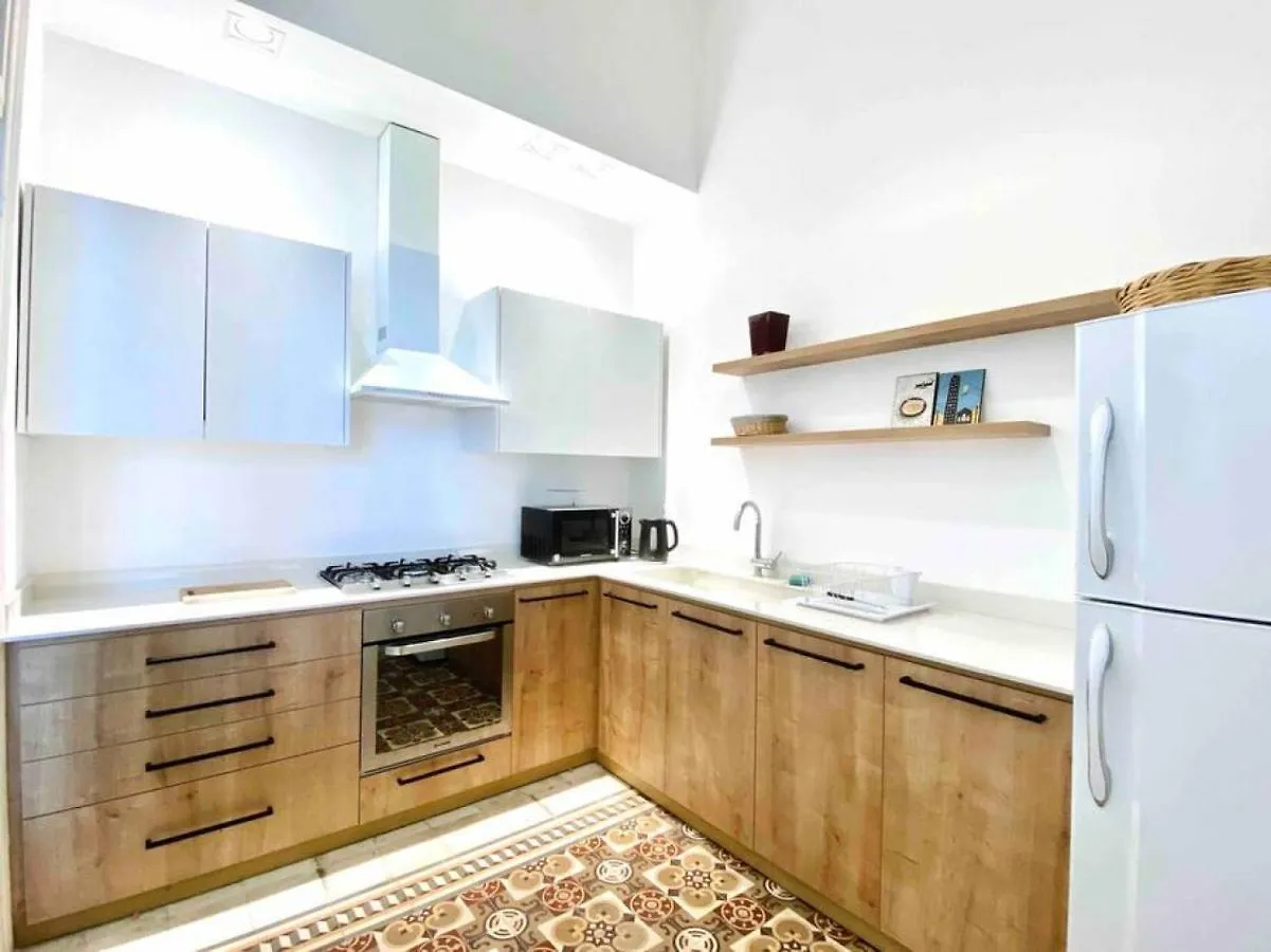 Nicely Tiled Apt Beirut 4Br 0*,