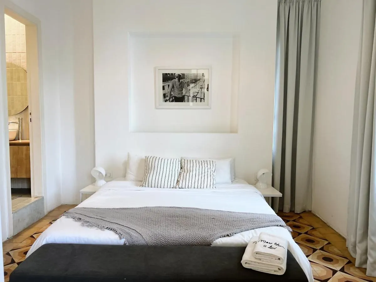 Nicely Tiled Apt Beirut 4Br 黎巴嫩